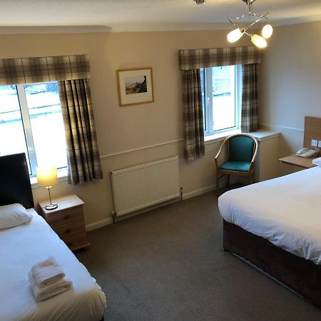 Caledonian Hotel Portree Extérieur photo
