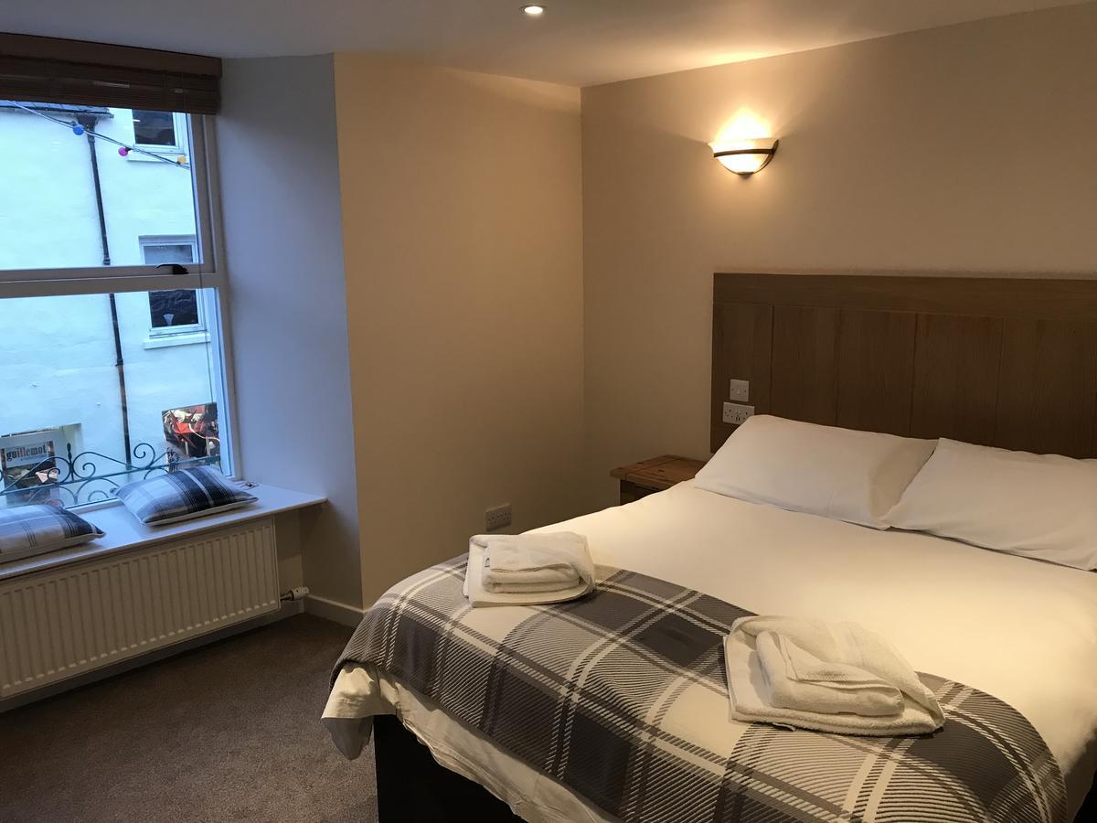 Caledonian Hotel Portree Extérieur photo