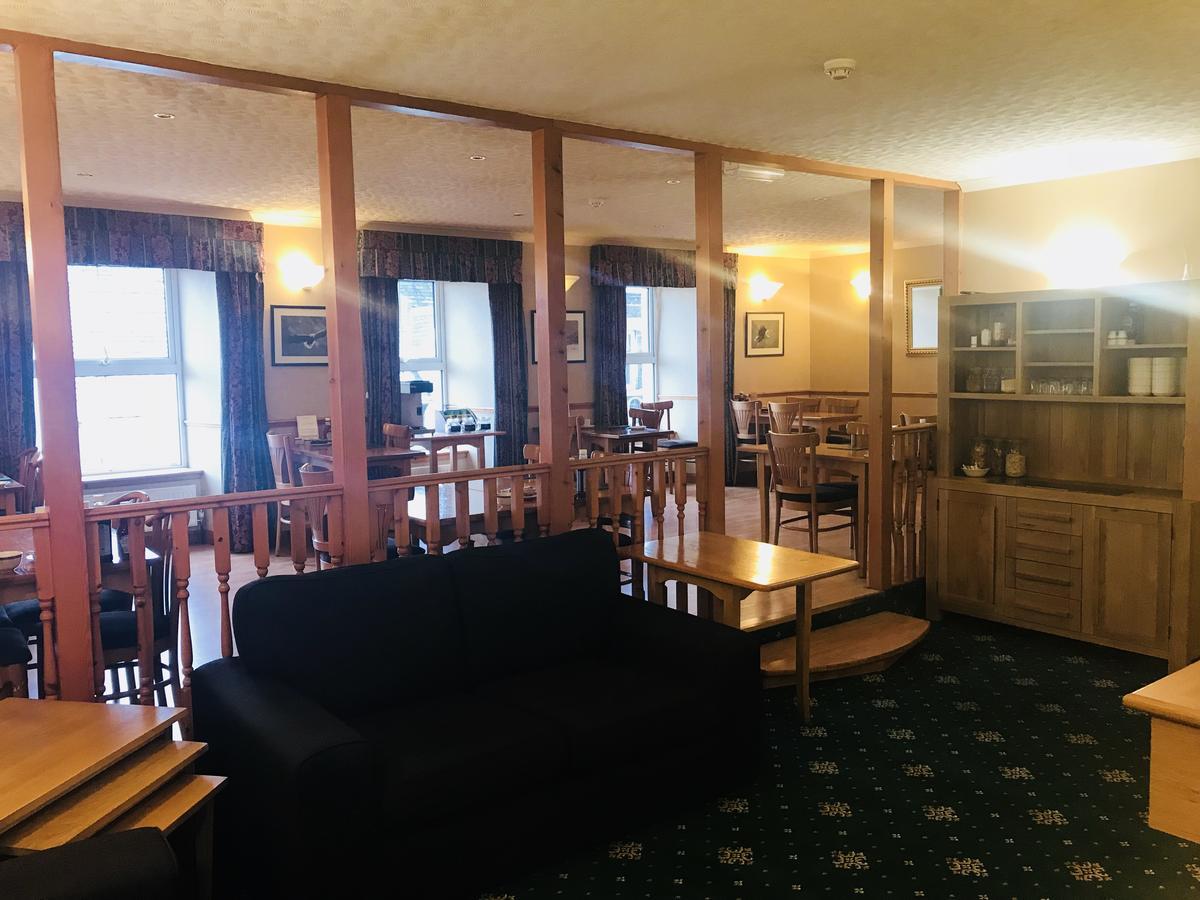 Caledonian Hotel Portree Extérieur photo