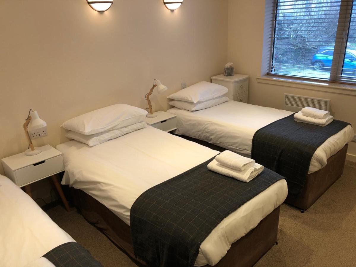 Caledonian Hotel Portree Extérieur photo