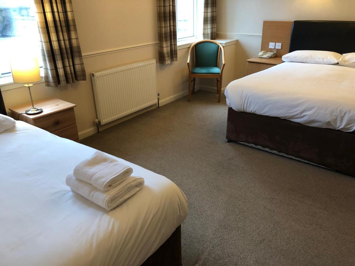Caledonian Hotel Portree Extérieur photo