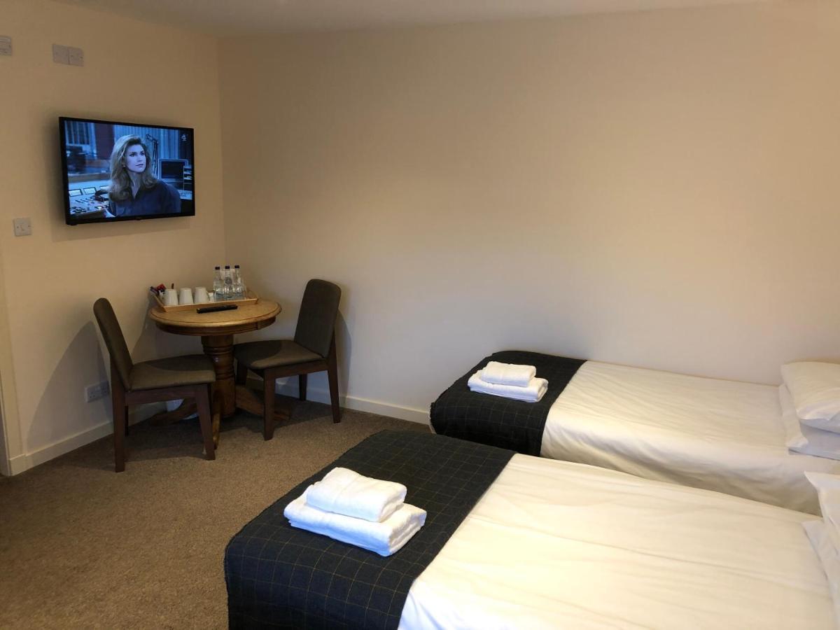 Caledonian Hotel Portree Extérieur photo
